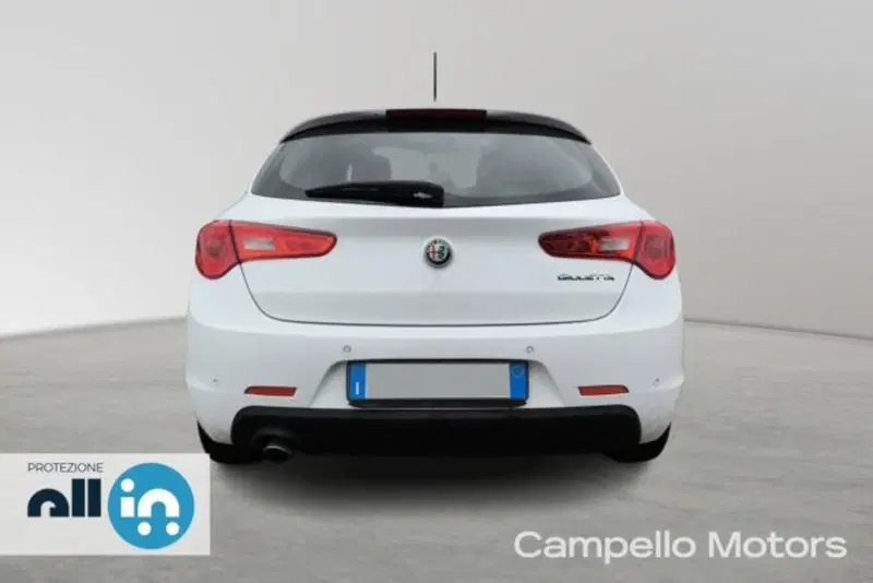Alfa Romeo Giulietta usata a Venezia (4)