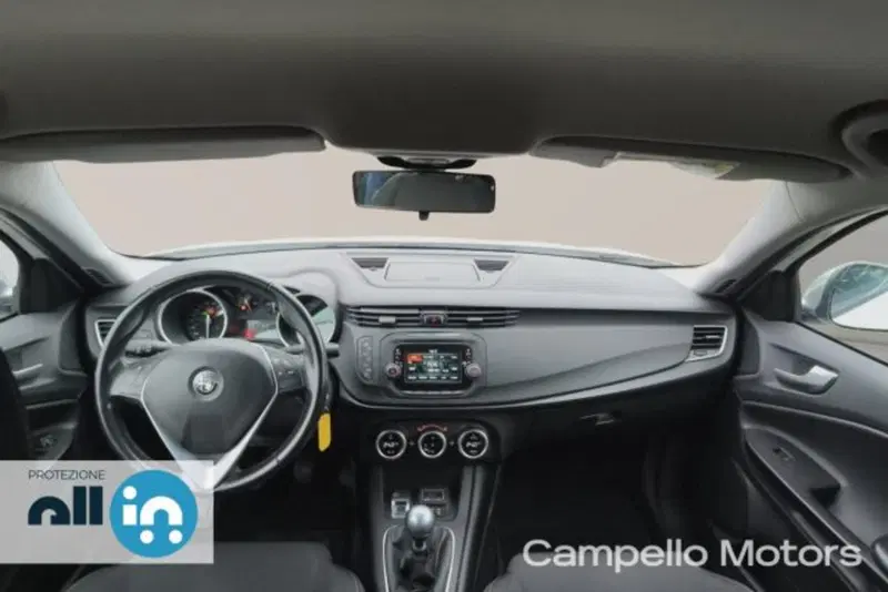 Alfa Romeo Giulietta usata a Venezia (6)