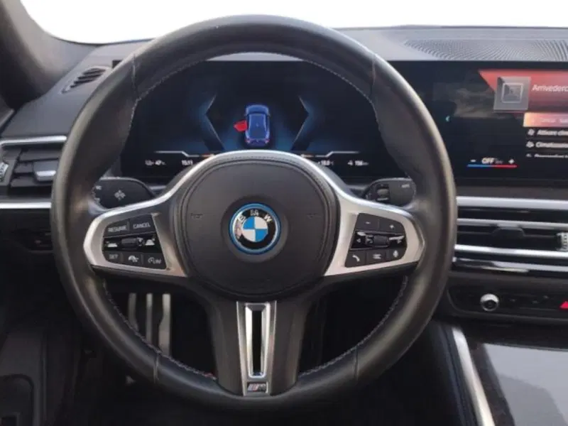BMW i4 usata a Verona (10)