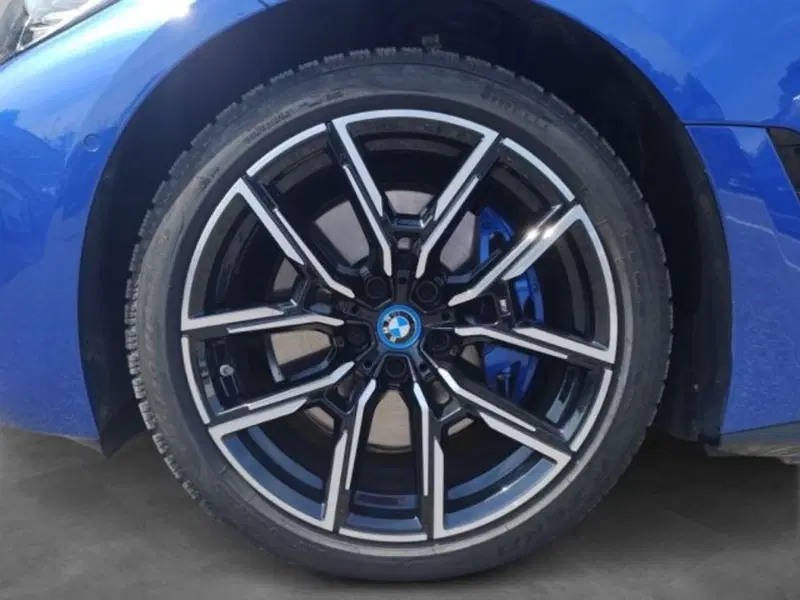 BMW i4 usata a Verona (5)