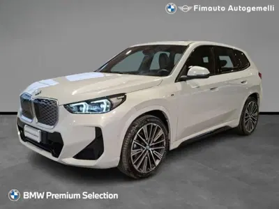 BMW X1 iX1 edrive 20 Limited Edition X-Line del 2024 usata a Verona