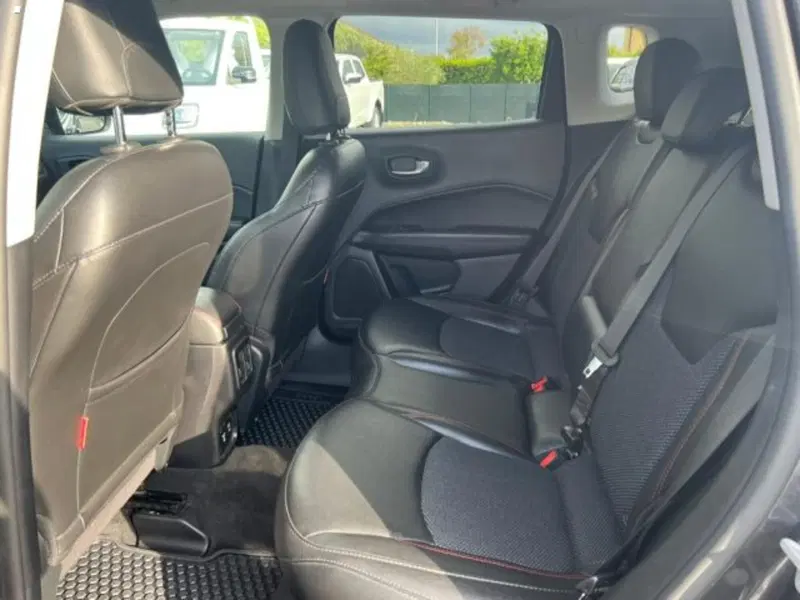Jeep Compass usata a Lucca (10)
