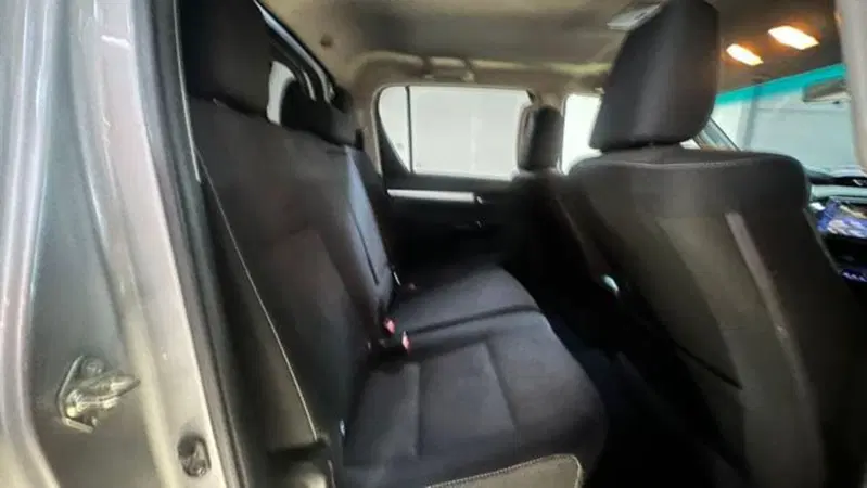 Toyota Hilux usata a Reggio Emilia (13)