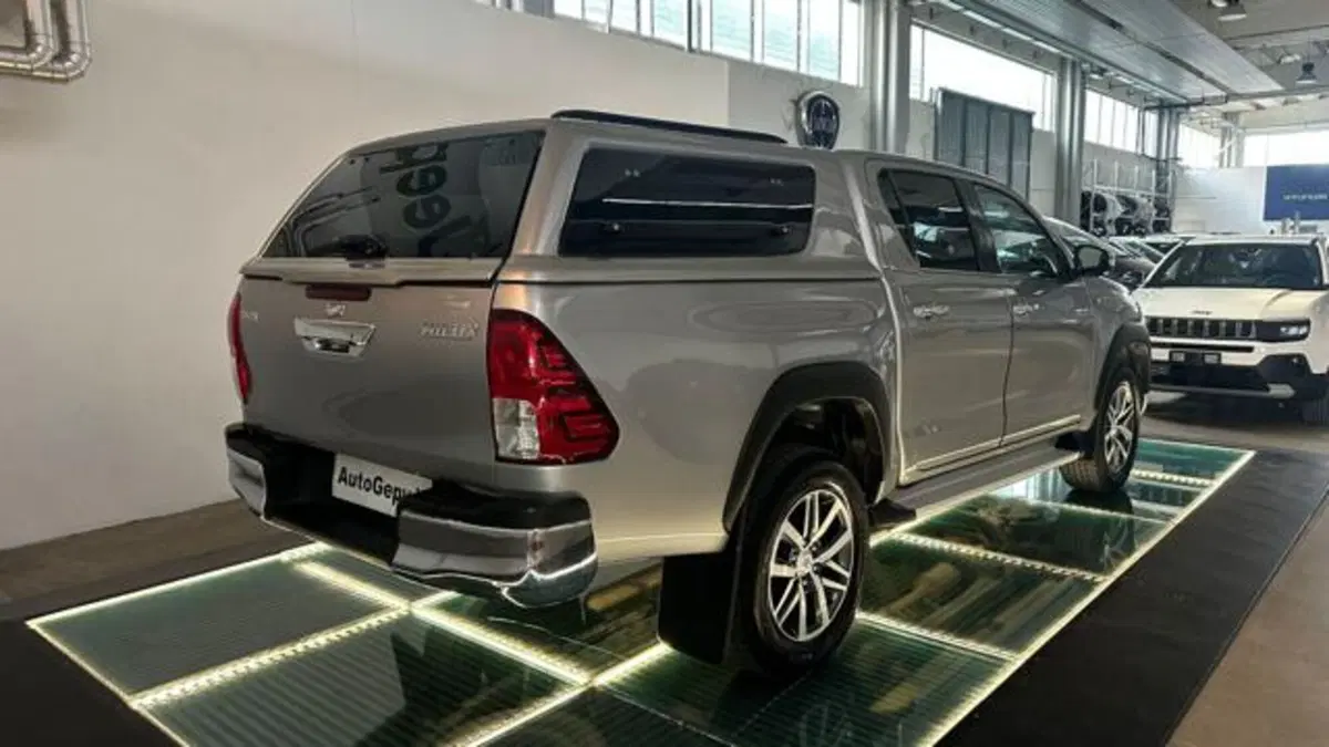 Toyota Hilux usata a Reggio Emilia (6)