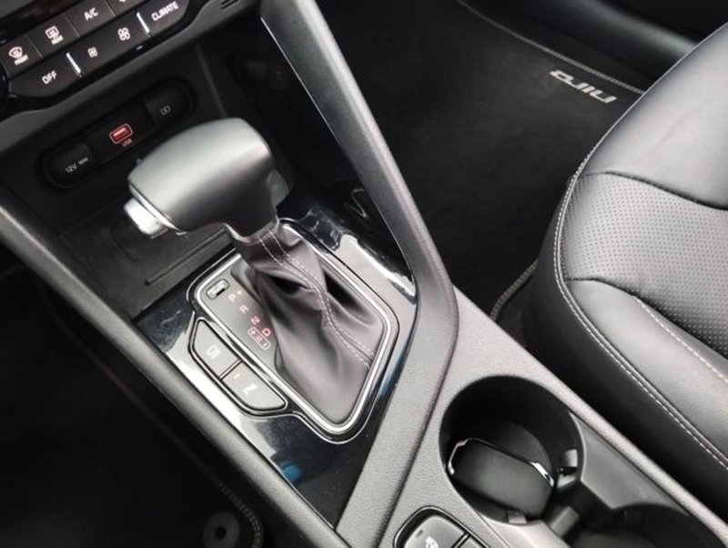 Kia Niro usata a Como (19)
