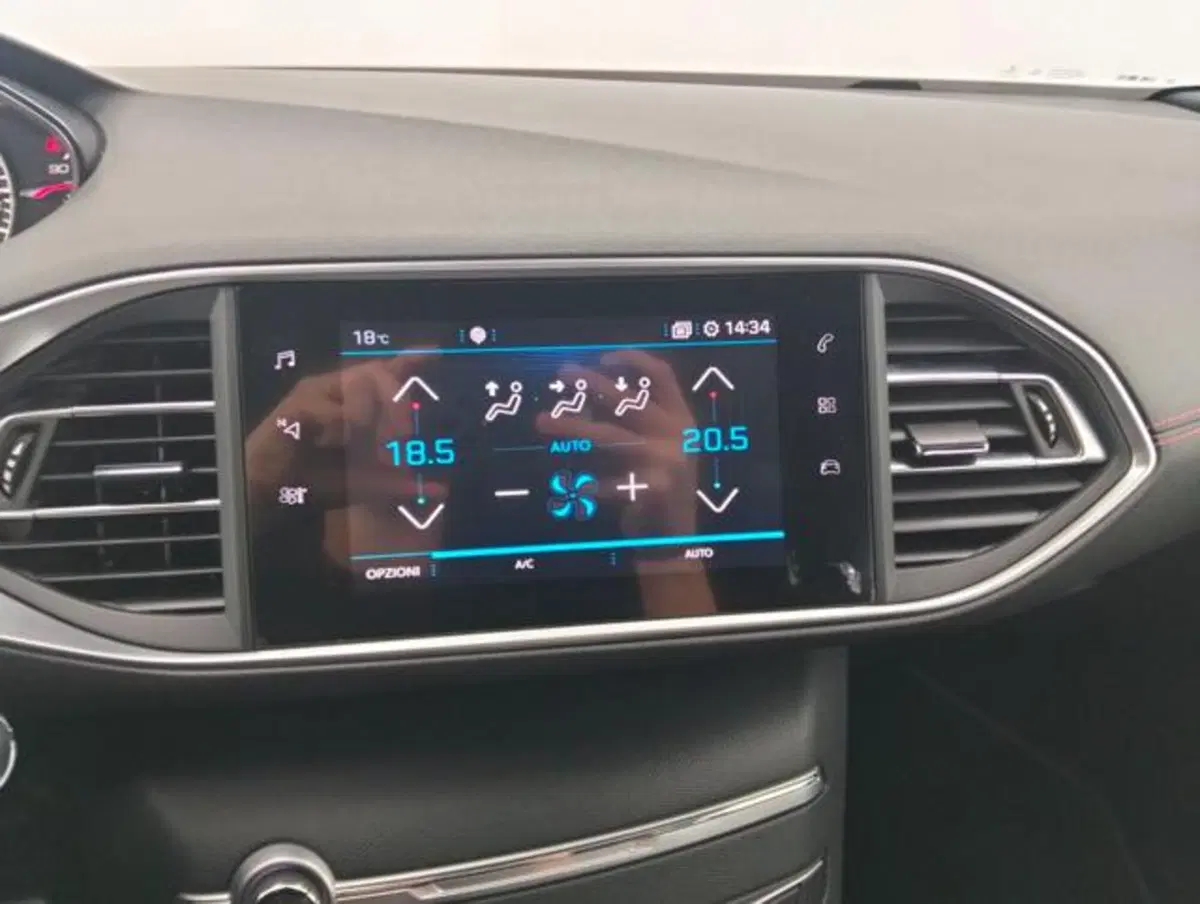 Peugeot 308 usata a Como (14)