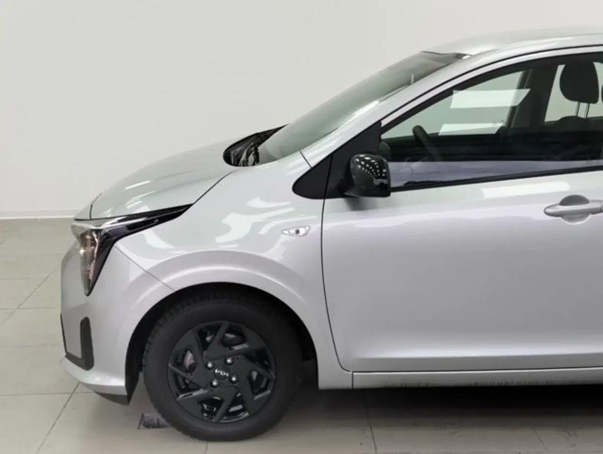 Kia Picanto usata a Como (9)