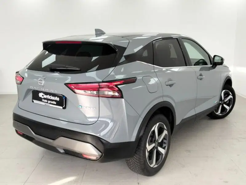 Nissan Qashqai usata a Como (2)