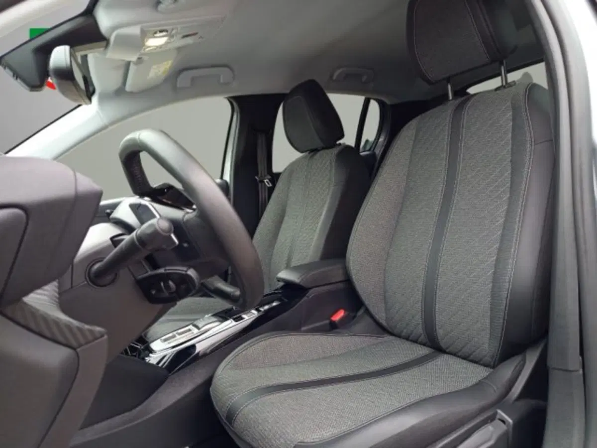 Peugeot 208 usata a Frosinone (9)