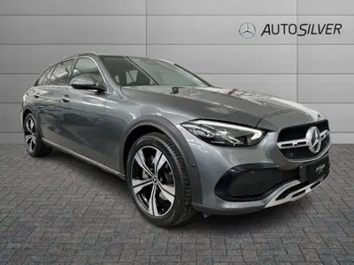 Mercedes-Benz Classe C Station Wagon 220 d Mild hybrid 4Matic Premium del 2023 usata a Verona