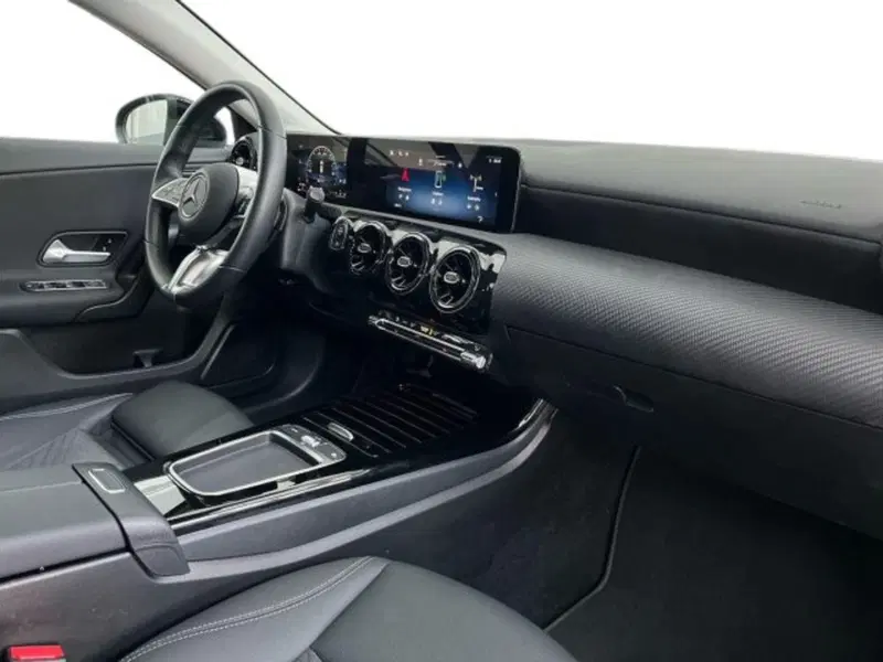 Mercedes-Benz Classe A Sedan usata a Verona (14)