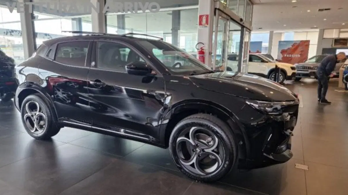 Alfa Romeo Junior nuova a Modena