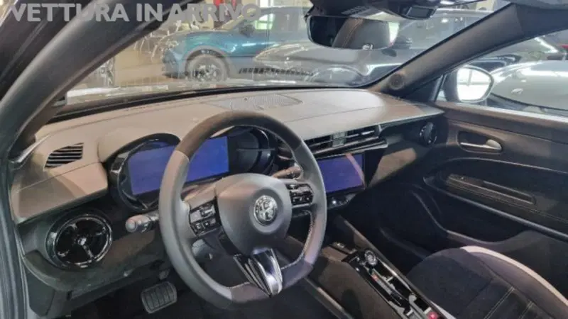 Alfa Romeo Junior nuova a Modena (5)