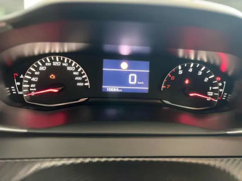 Peugeot 208 usata a Pesaro-Urbino (5)