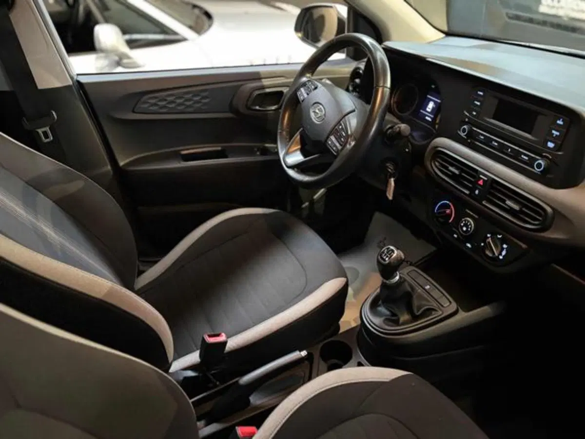Hyundai i10 usata a Pesaro-Urbino (10)