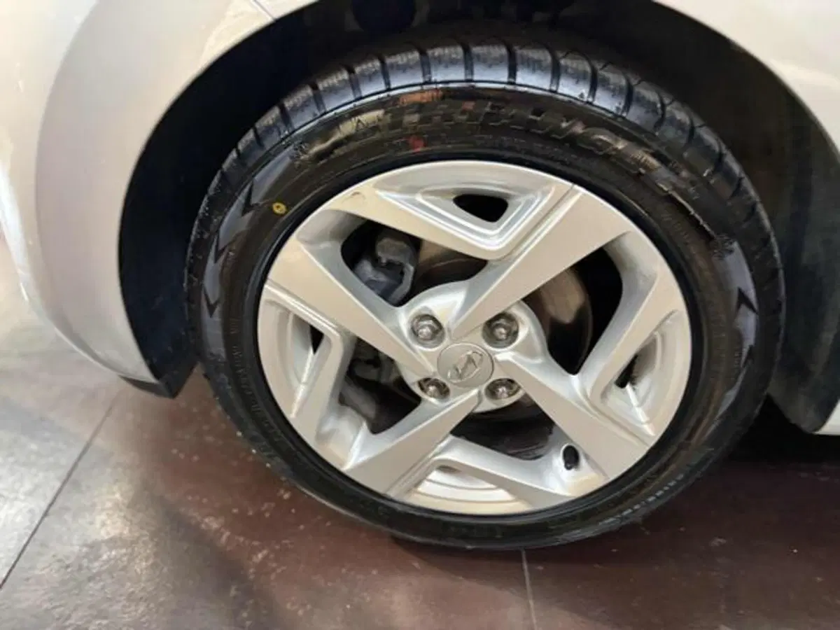 Hyundai i10 usata a Pesaro-Urbino (6)