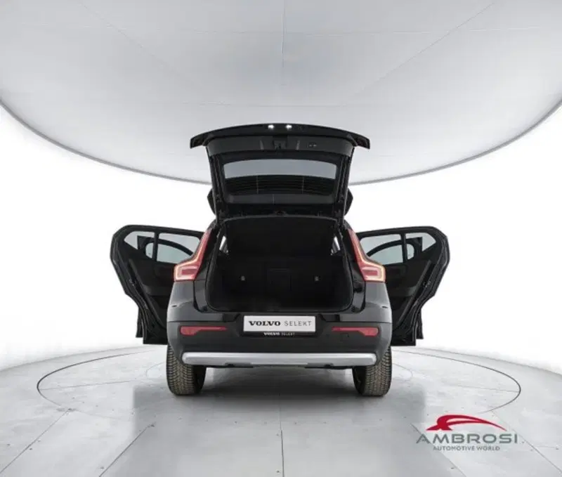 Volvo XC40 usata a Perugia (7)