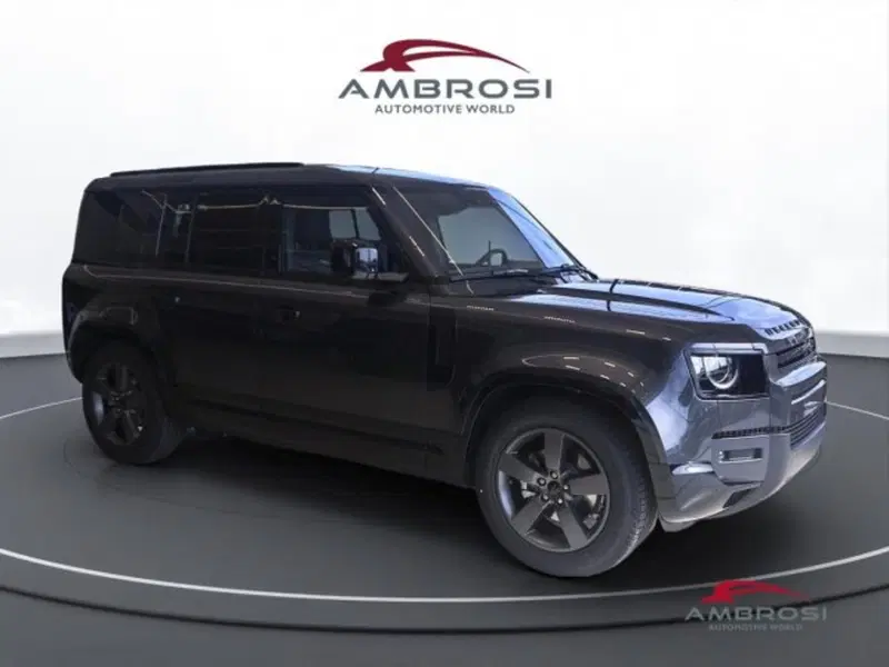 Land Rover Defender nuova a Perugia (2)