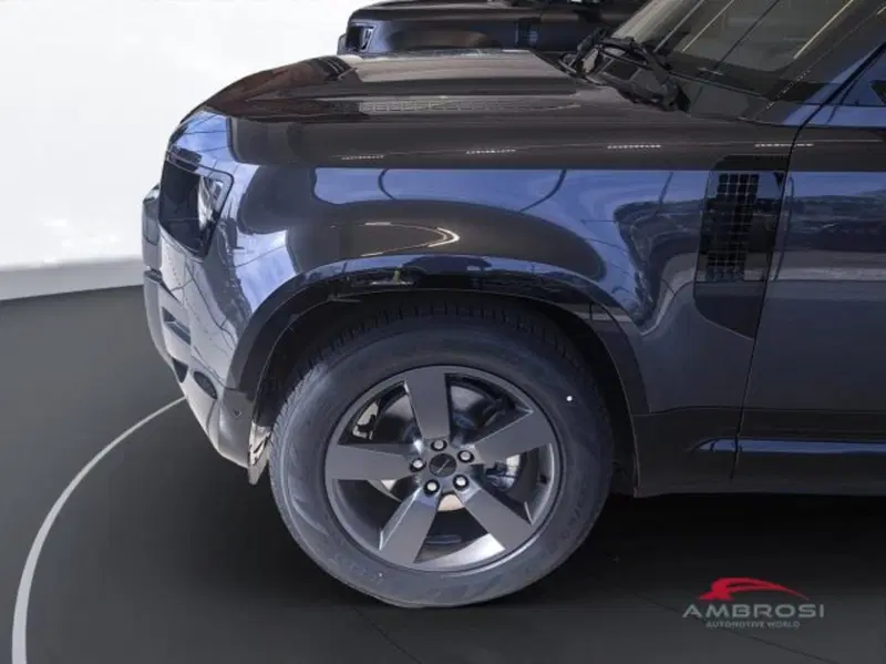 Land Rover Defender nuova a Perugia (12)
