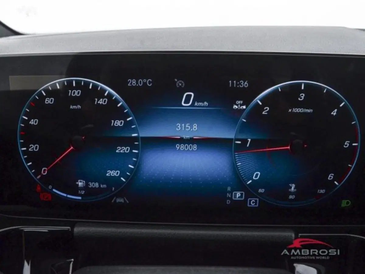 Mercedes-Benz GLA SUV usata a Perugia (13)
