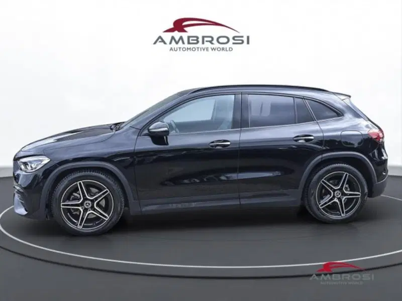 Mercedes-Benz GLA SUV usata a Perugia (6)