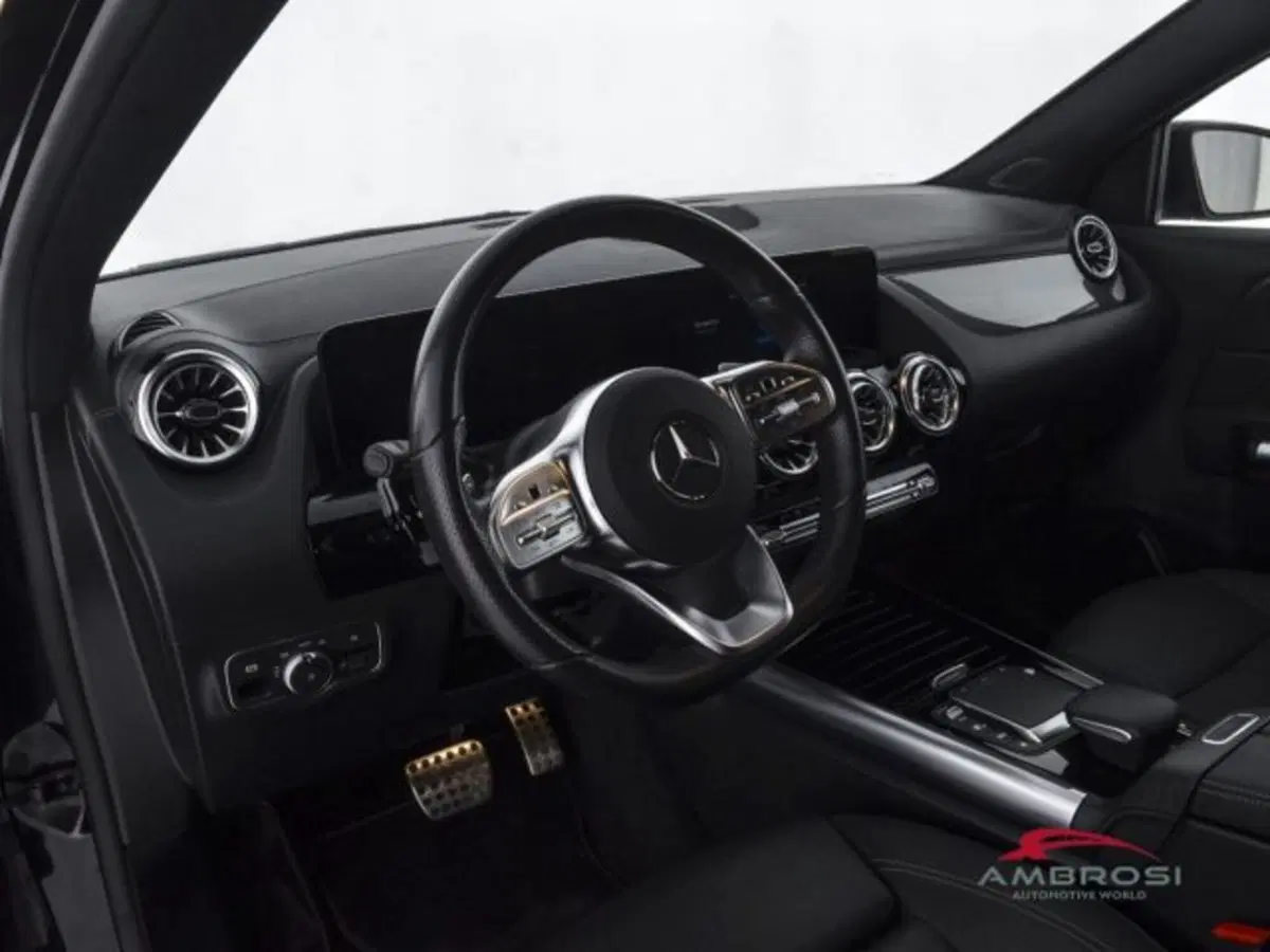 Mercedes-Benz GLA SUV usata a Perugia (8)