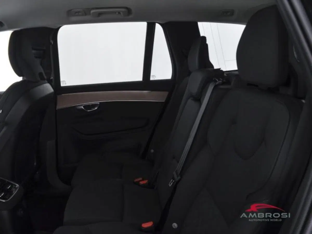 Volvo XC90 usata a Perugia (10)