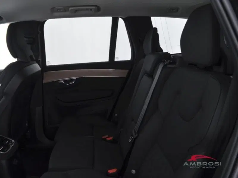 Volvo XC90 usata a Perugia (10)