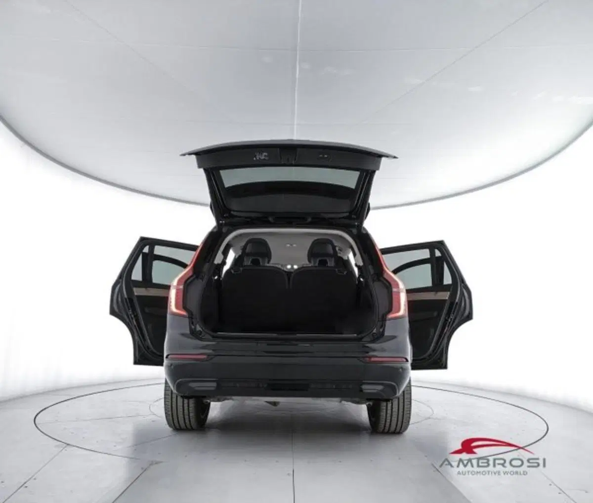 Volvo XC90 usata a Perugia (7)