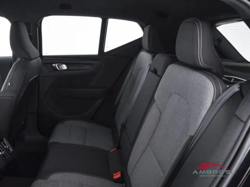 Volvo XC40 usata a Perugia (10)