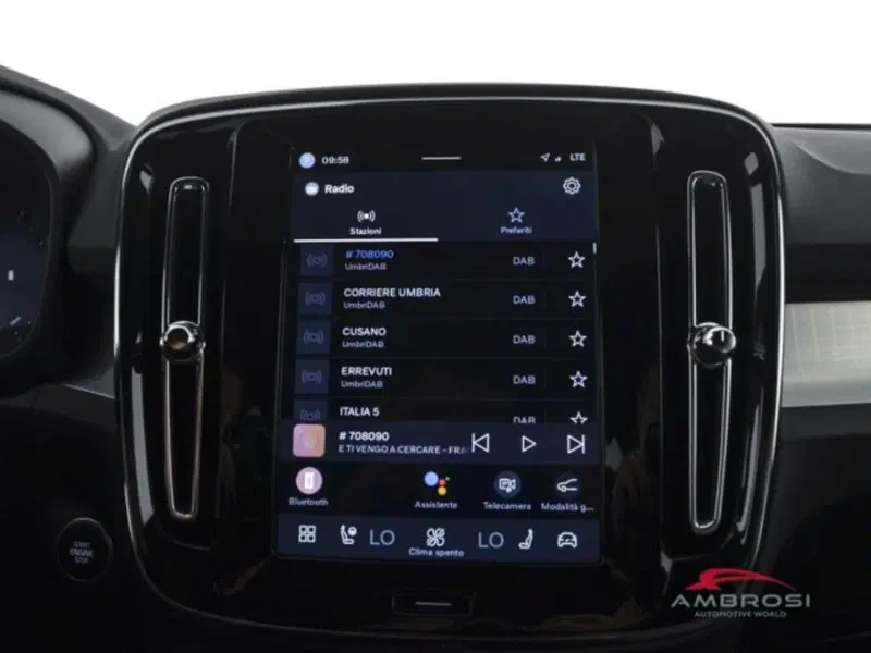 Volvo XC40 usata a Perugia (14)