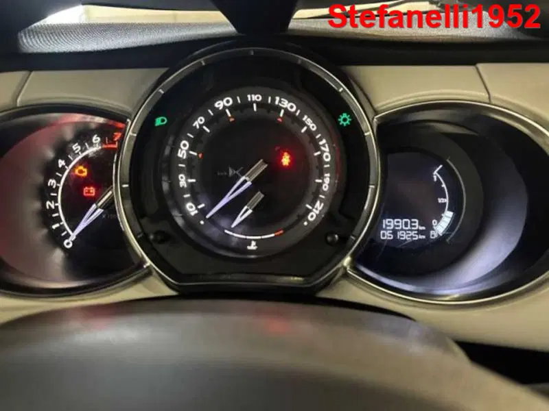 Ds DS 3 Coupé usata a Bologna (12)