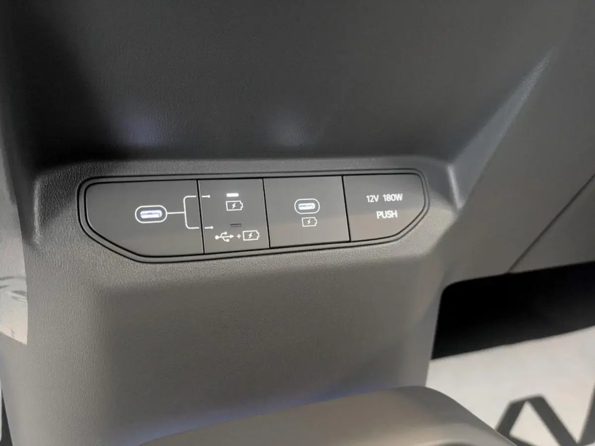 Kia EV3 nuova a Piacenza (14)