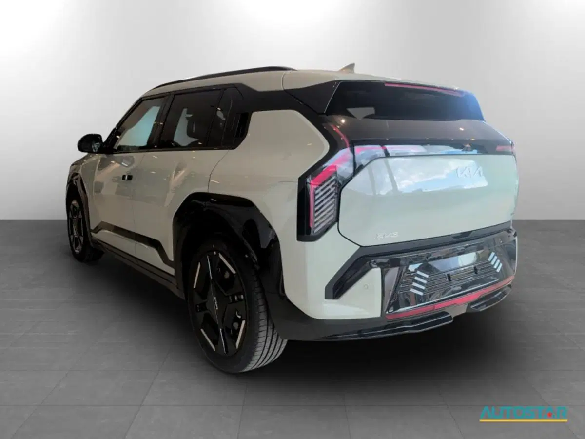 Kia EV3 nuova a Piacenza (6)