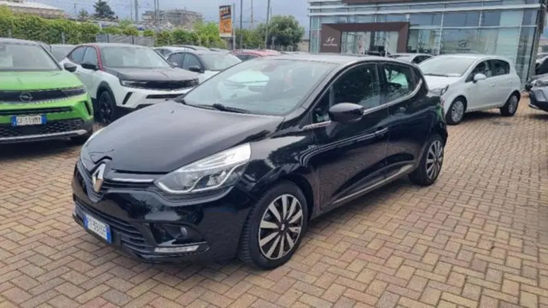 Renault Clio usata a Savona (10)