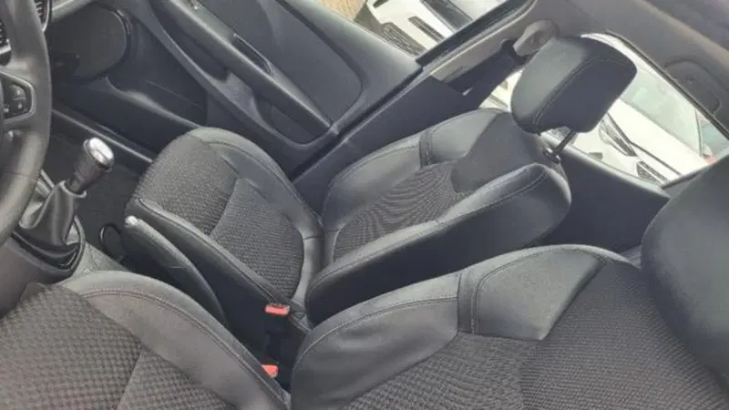 Renault Clio usata a Savona (16)
