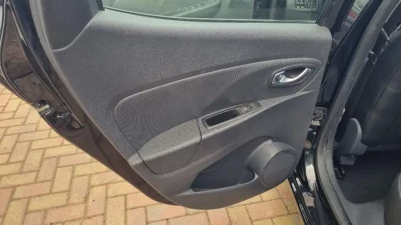 Renault Clio usata a Savona (19)