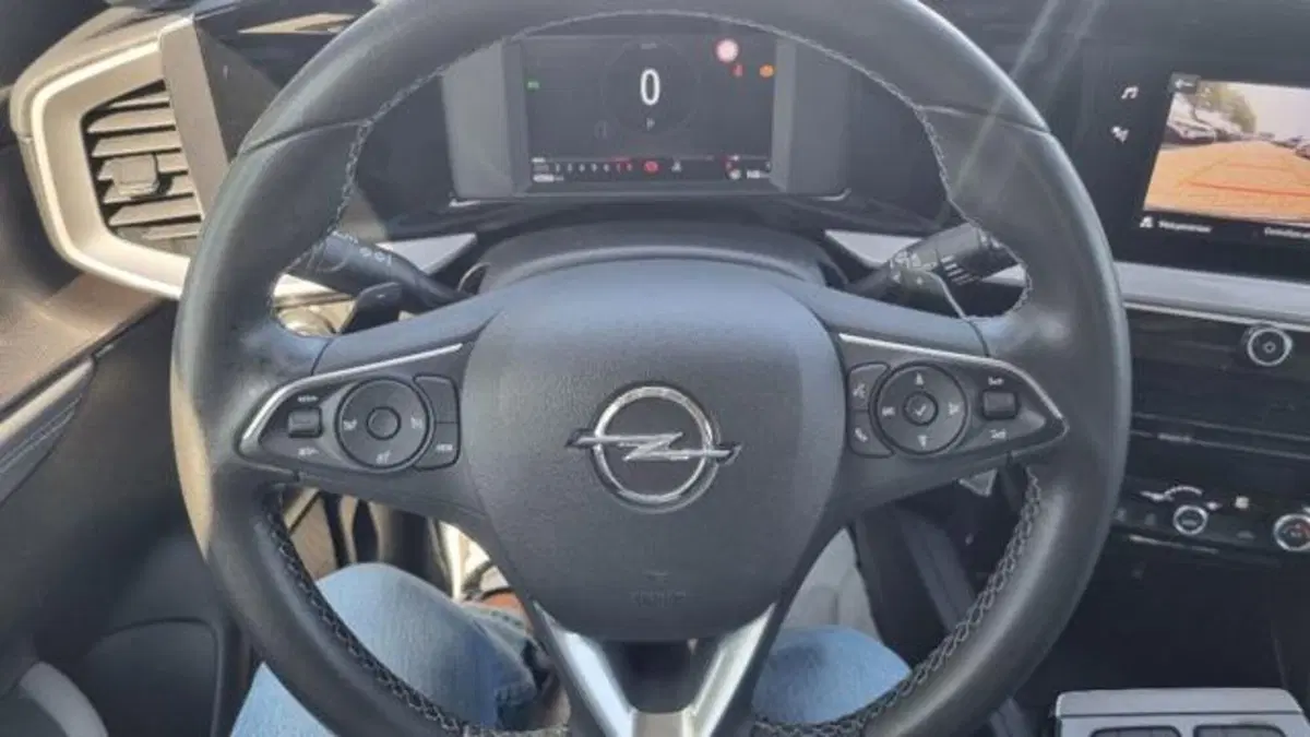 Opel Mokka usata a Savona (11)