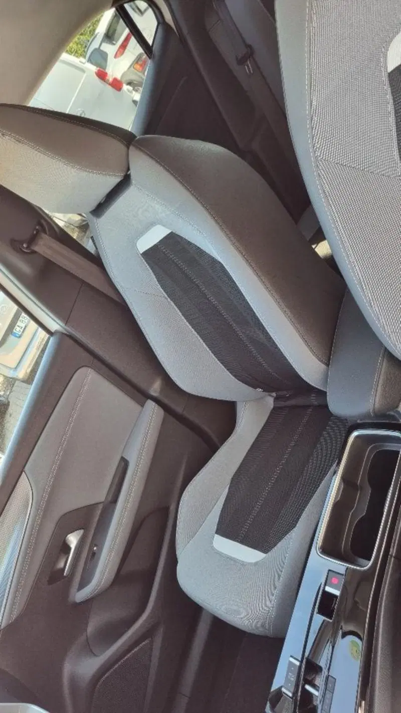 Opel Mokka usata a Savona (14)