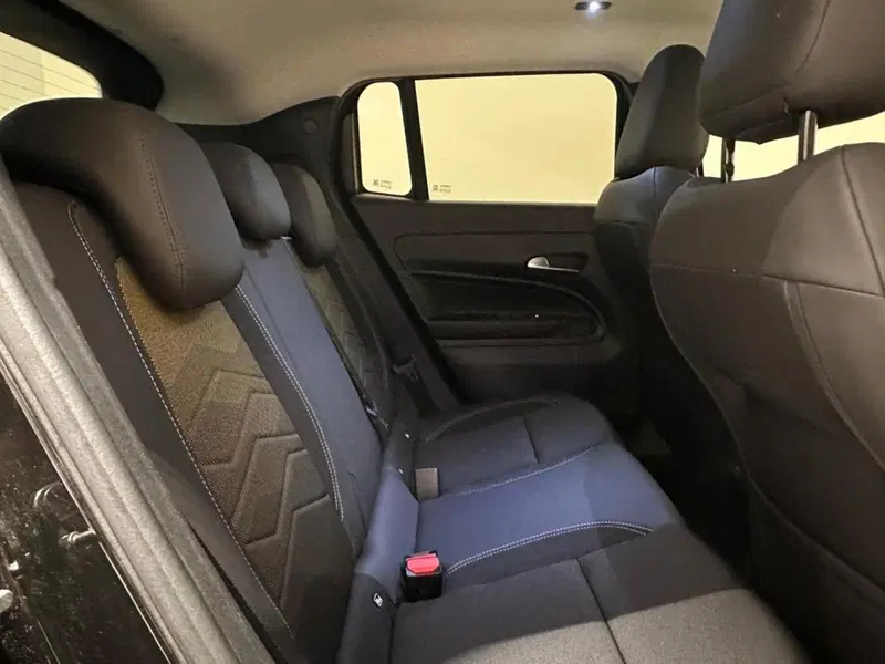 Jeep Avenger usata a Varese (5)