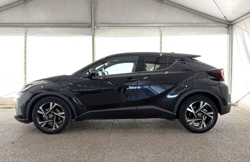 Toyota Toyota C-HR usata a Monza e Brianza (4)