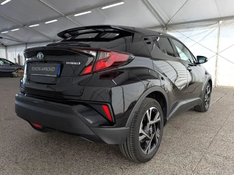 Toyota Toyota C-HR usata a Monza e Brianza (7)