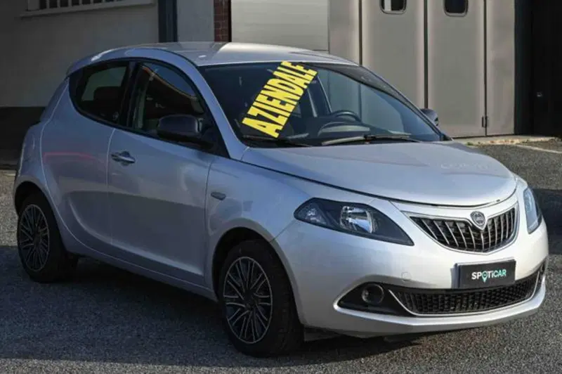 Lancia Ypsilon usata a Torino (3)