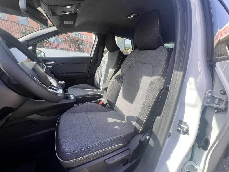 Renault Captur nuova a Messina (10)