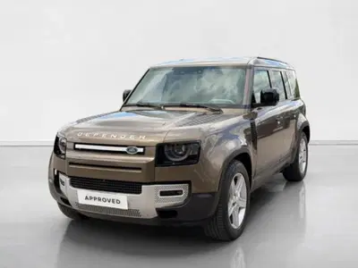 Land Rover Defender 110 3.0D I6 200 CV AWD Auto S del 2022 usata a Monteriggioni