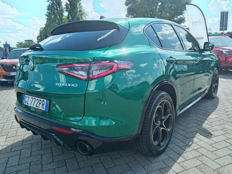 Alfa Romeo Stelvio usata a Alessandria (6)