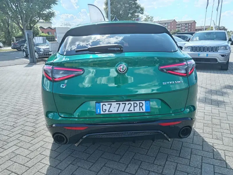 Alfa Romeo Stelvio usata a Alessandria (7)