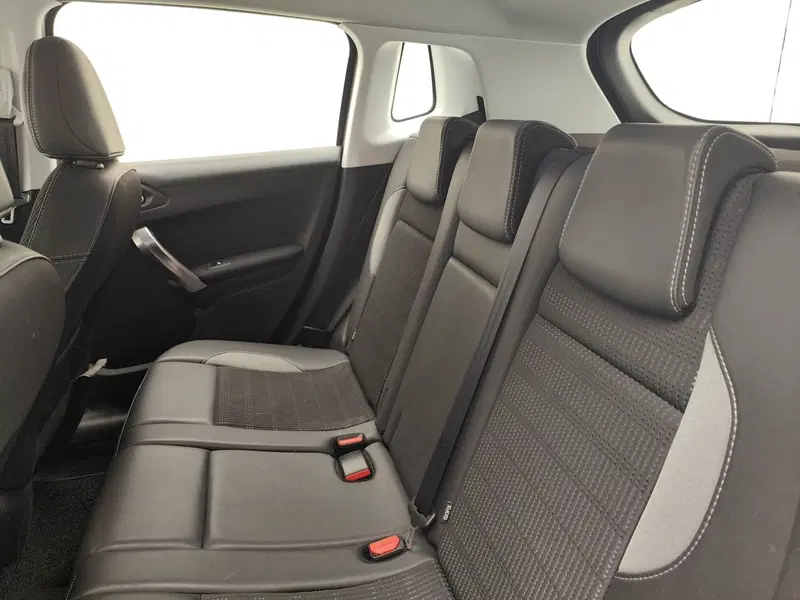 Peugeot 2008 usata a Como (13)
