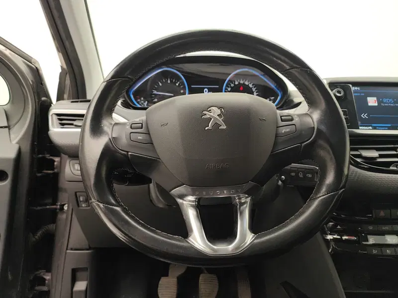 Peugeot 2008 usata a Como (16)