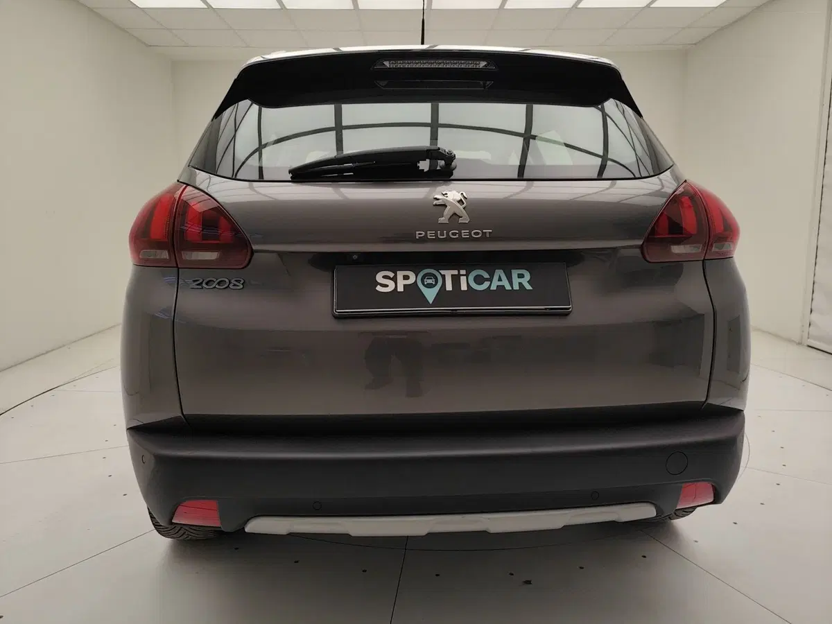 Peugeot 2008 usata a Como (5)